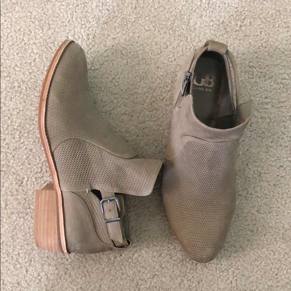 Gianni Bini Ankle Boots